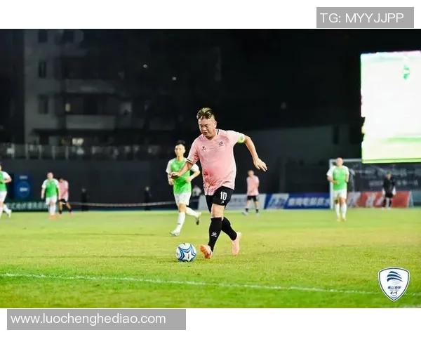 足球巨星齐聚春晚 星光璀璨展现运动魅力与文化传承